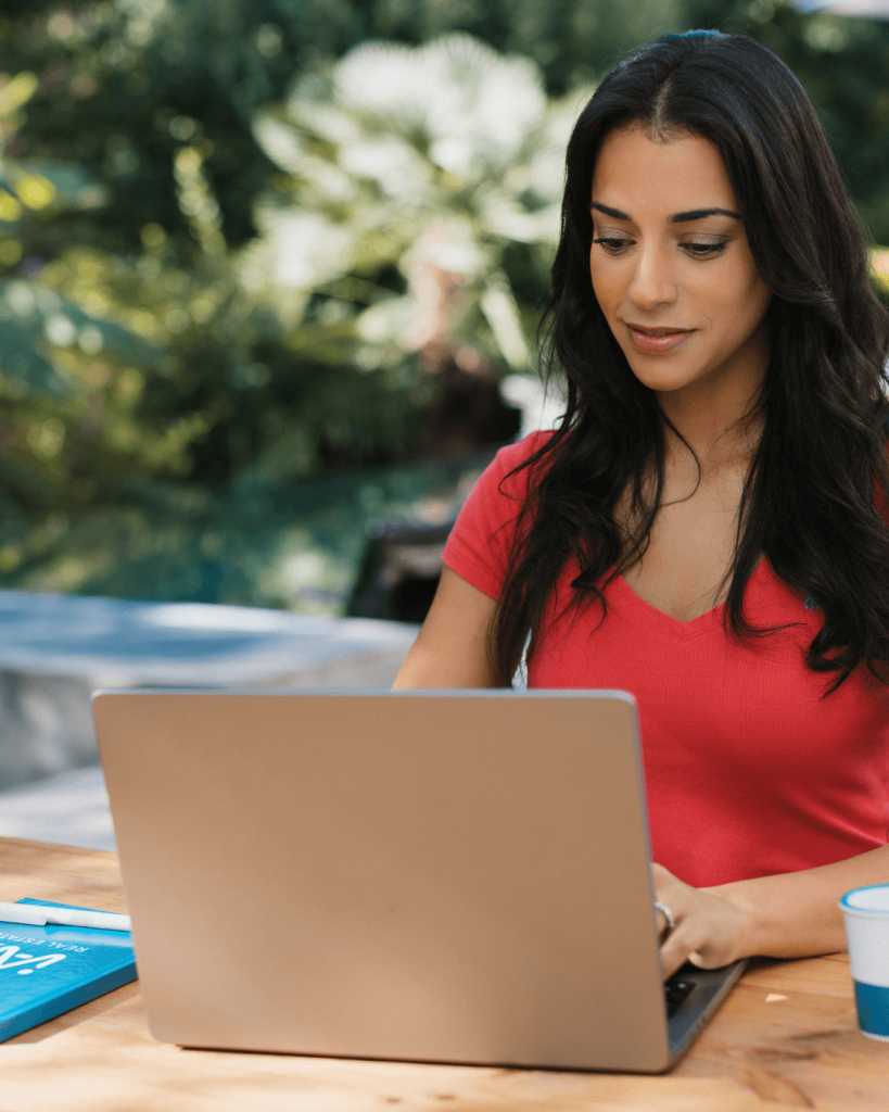 Online Universität, iad Deutschland